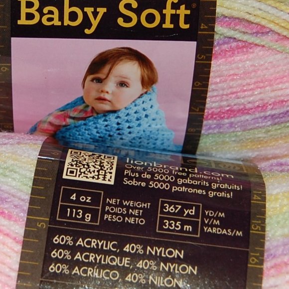 Lot of 5 (20 oz, 1835 y), Lion Brand Baby Soft, #3 DK Yarn, Circus Print - Picture 4 of 5